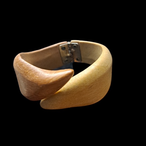 Vintage Wooden Two Tone Hinged Clamper Bracelet Brown Tan Women's OS Lightweight - Picture 9 of 9